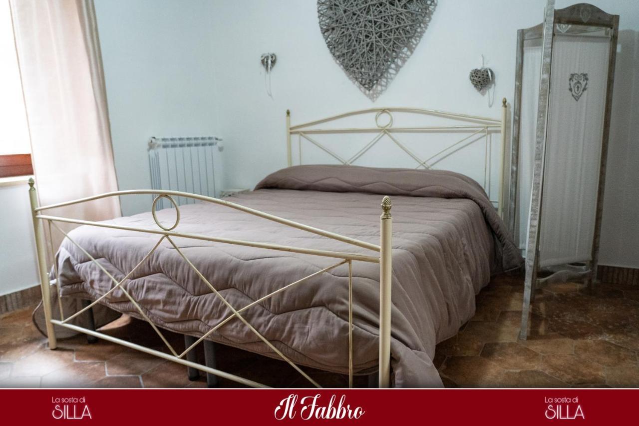La Sosta Di Silla Bed & Breakfast Squille